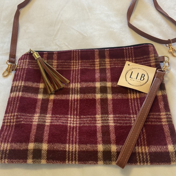 L.I.B flannel purse. - Picture 6 of 6
